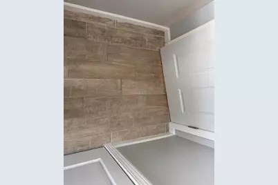 1422 W Van Norman Ave, Milwaukee, WI 53221 - Photo 51