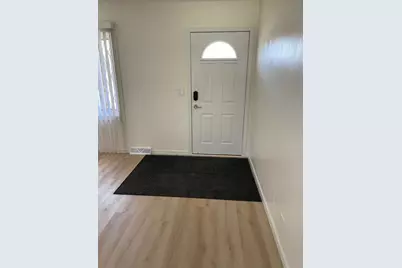 1422 W Van Norman Ave, Milwaukee, WI 53221 - Photo 9