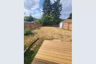1422 W Van Norman Ave, Milwaukee, WI 53221 - Photo 93