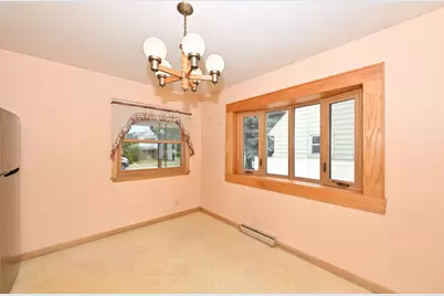 4777 S 14th St, Milwaukee, WI 53221 - Photo 9