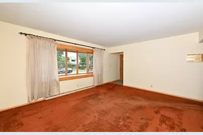 4777 S 14th St, Milwaukee, WI 53221 - Photo 7