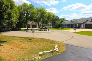 1230 Gleneagles Ct, Geneva, WI 53147 - Photo 37