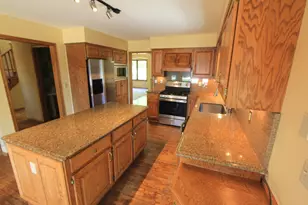 1230 Gleneagles Ct, Geneva, WI 53147 - Photo 9