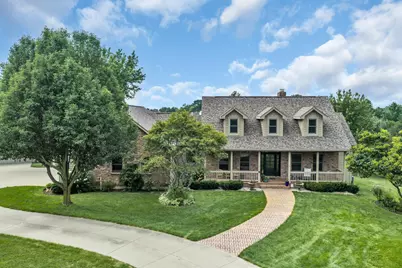 5046  Briar Ridge Ct, Lyons, WI 53105 - Photo 1