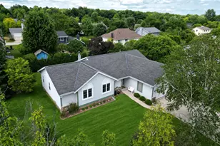 4130 W Thorncrest Dr, Franklin, WI 53132 - Photo 1