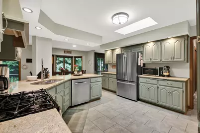 1753  Whispering Woods Ct, Richfield, WI 53076 - Photo 9