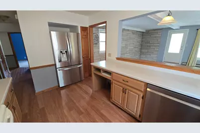 6840 S North Cape Rd, Franklin, WI 53132 - Photo 7