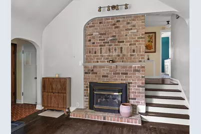 1009  Waldo Blvd, Manitowoc, WI 54220 - Photo 5