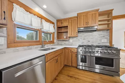 704 E Sherman Ave, Fort Atkinson, WI 53538 - Photo 25