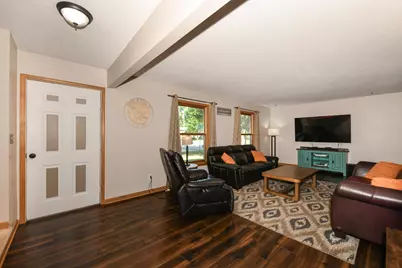 45 N Maria Dr, Elkhorn, WI 53121 - Photo 3