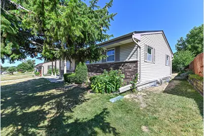 1220  Lakeview Ave, South Milwaukee, WI 53172 - Photo 1