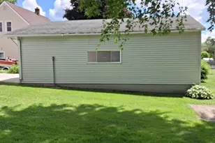 131 E Burnett St, Beaver Dam, WI 53916 - Photo 29