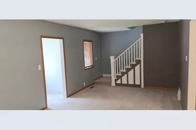 131 E Burnett St, Beaver Dam, WI 53916 - Photo 3