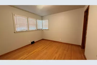 5104  Graceland Blvd, Racine, WI 53406 - Photo 13