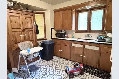 3850 N 39th St, Milwaukee, WI 53216 - Photo 9
