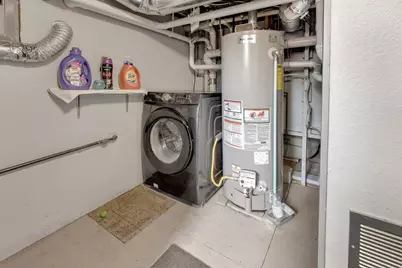 528 S 65th St, Milwaukee, WI 53214 - Photo 25