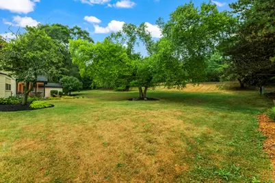 15370  Santa Maria Dr, Brookfield, WI 53005 - Photo 5