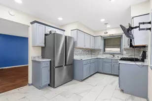 7063 N 37th St, Milwaukee, WI 53209 - Photo 5