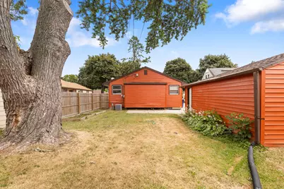 7063 N 37th St, Milwaukee, WI 53209 - Photo 3