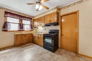 23 N Hill St, Fountain City, WI 54629 - Photo 19