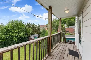 23 N Hill St, Fountain City, WI 54629 - Photo 9