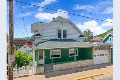 23 N Hill St, Fountain City, WI 54629 - Photo 1