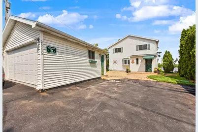 28906  Beach Dr, Racine, WI 53185 - Photo 65
