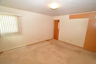 2672 N 115th St, Wauwatosa, WI 53226 - Photo 11