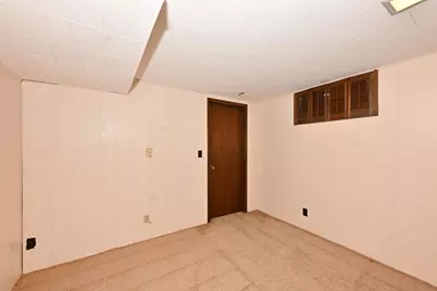 4520  Garden Dr, Racine, WI 53403 - Photo 35