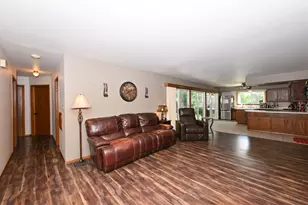 4520 Garden Dr, Racine, WI 53403 - Photo 9