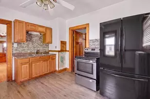 3716 W Sarnow St, Milwaukee, WI 53208 - Photo 11