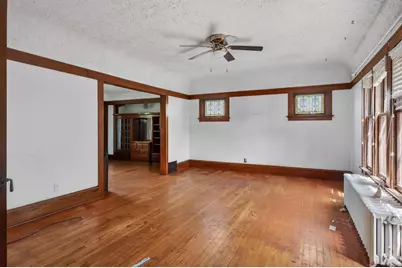 3716 W Sarnow St, Milwaukee, WI 53208 - Photo 5