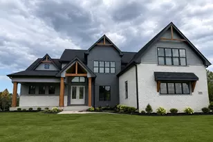 2820 Crosswinds Wy, Delafield, WI 53029 - Photo 1