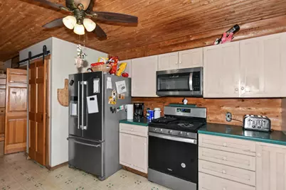 24401  Church Rd, Racine, WI 53139 - Photo 11