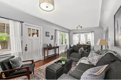7913 W North Ave, Wauwatosa, WI 53213 - Photo 5