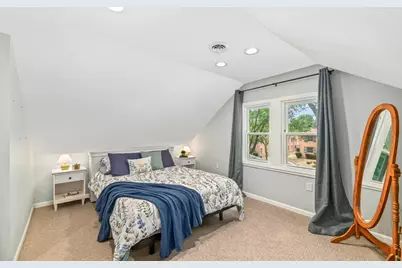 7913 W North Ave, Wauwatosa, WI 53213 - Photo 21