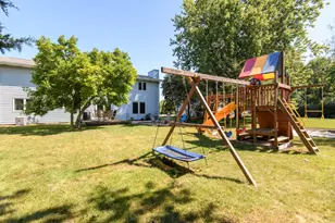 2121 September Dr, Racine, WI 53402 - Photo 9