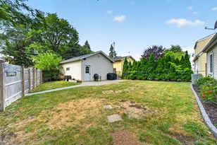 7005 W Lincoln Ave, West Allis, WI 53219 - Photo 5