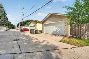 7005 W Lincoln Ave, West Allis, WI 53219 - Photo 19