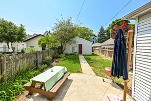 3457 N Bartlett Ave, Milwaukee, WI 53211 - Photo 29