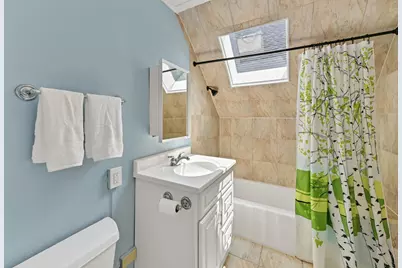 3457 N Bartlett Ave, Milwaukee, WI 53211 - Photo 21