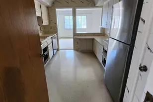 1730 W Green Tree Rd, Glendale, WI 53209 - Photo 27