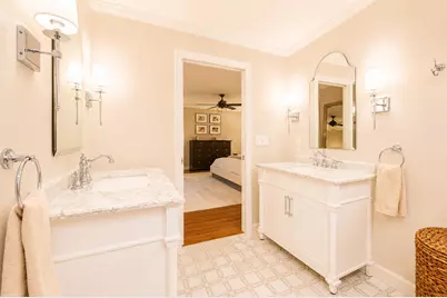 7515  Oakhill Ave, Wauwatosa, WI 53213 - Photo 29