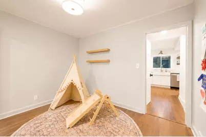 7515  Oakhill Ave, Wauwatosa, WI 53213 - Photo 21