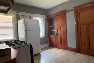 2629 N 49th St, Milwaukee, WI 53210 - Photo 9