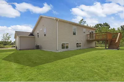 333  Parker Dr, Genoa City, WI 53128 - Photo 11