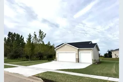 333  Parker Dr, Genoa City, WI 53128 - Photo 3