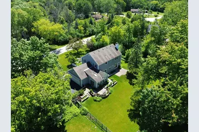11645 N Hillside Ln, Mequon, WI 53092 - Photo 33