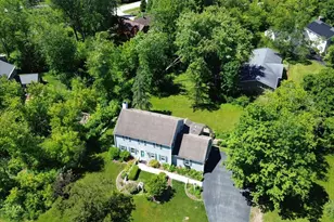11645 N Hillside Ln, Mequon, WI 53092 - Photo 31