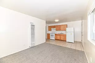 2520 N Murray Ave, Milwaukee, WI 53211 - Photo 5